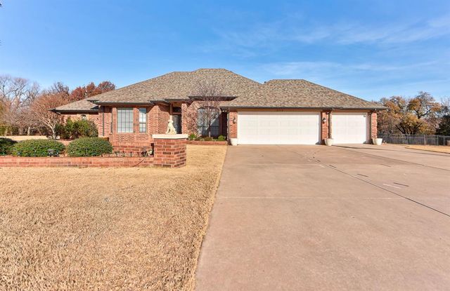 2715 NW 31st Place, Newcastle, OK 73065