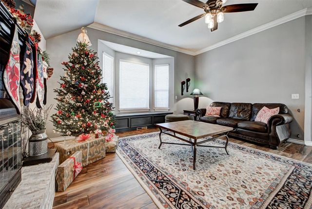 2715 NW 31st Place, Newcastle, OK 73065