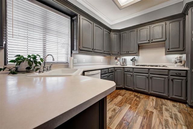 2715 NW 31st Place, Newcastle, OK 73065