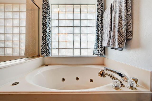 2715 NW 31st Place, Newcastle, OK 73065