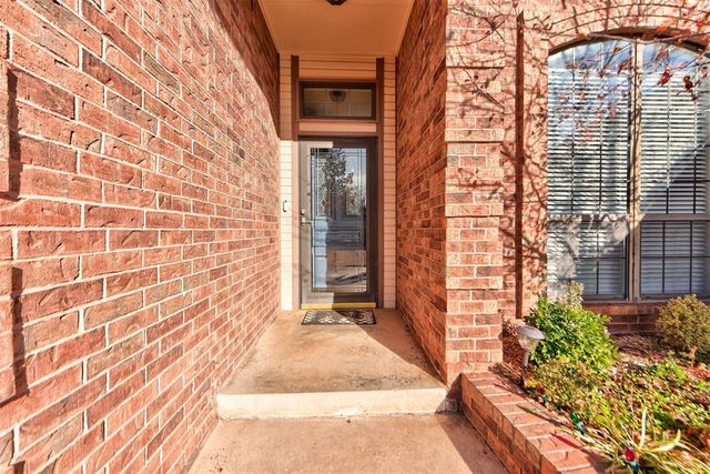 2715 NW 31st Place, Newcastle, OK 73065