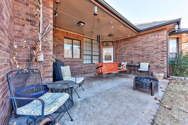 2715 NW 31st Place, Newcastle, OK 73065