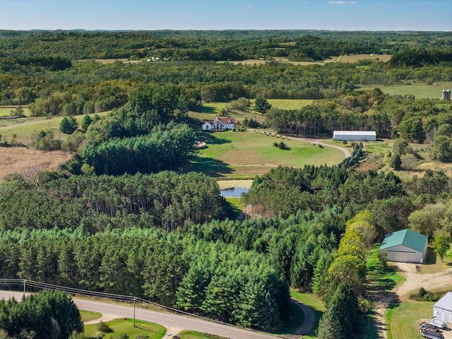 S1063 Highway 58, La Valle, WI 53941