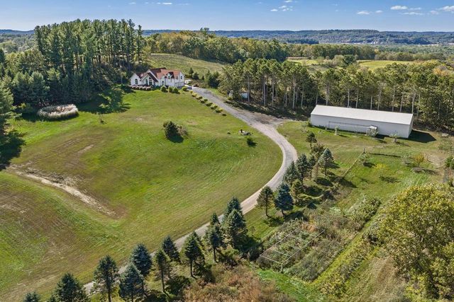 S1063 Highway 58, La Valle, WI 53941