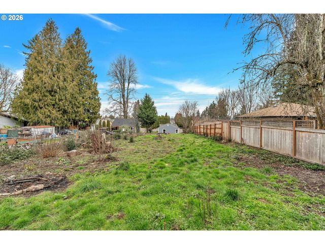 15412 Ne HALSEY St, Portland, OR 97230