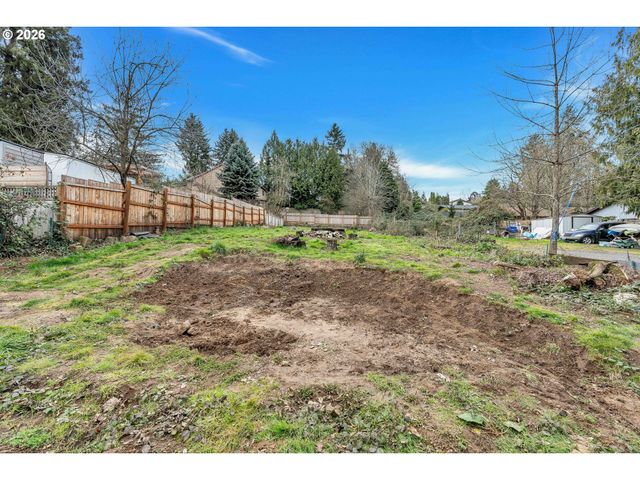 15412 Ne HALSEY St, Portland, OR 97230