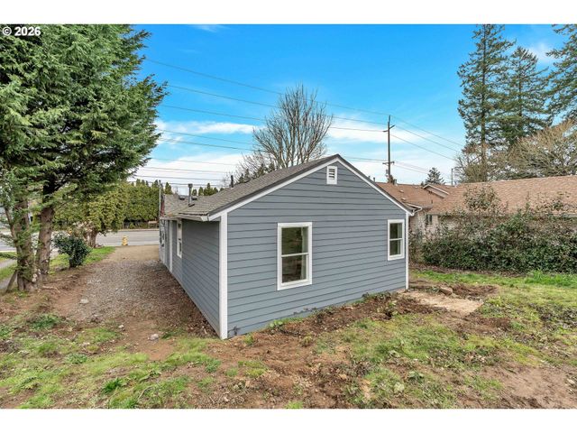 15412 Ne HALSEY St, Portland, OR 97230