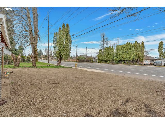 15412 Ne HALSEY St, Portland, OR 97230