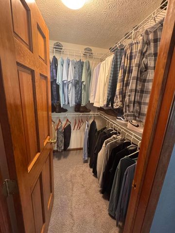 5493 Meadow Passage Drive, Canal Winchester, OH 43110