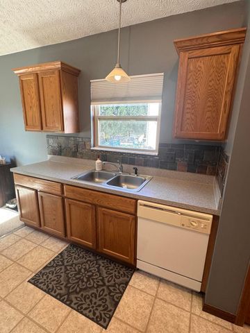 5493 Meadow Passage Drive, Canal Winchester, OH 43110