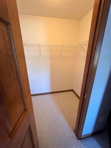 5493 Meadow Passage Drive, Canal Winchester, OH 43110