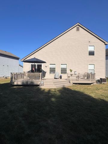 5493 Meadow Passage Drive, Canal Winchester, OH 43110