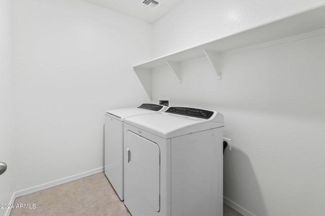 9637 W AGORA Lane, Tolleson, AZ 85353