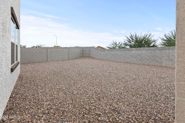 9637 W AGORA Lane, Tolleson, AZ 85353