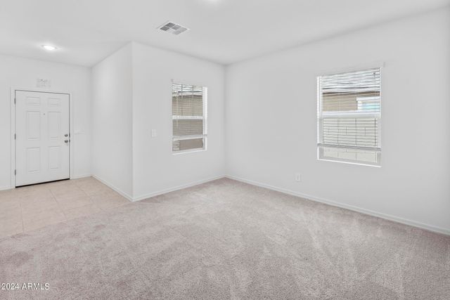 9637 W AGORA Lane, Tolleson, AZ 85353