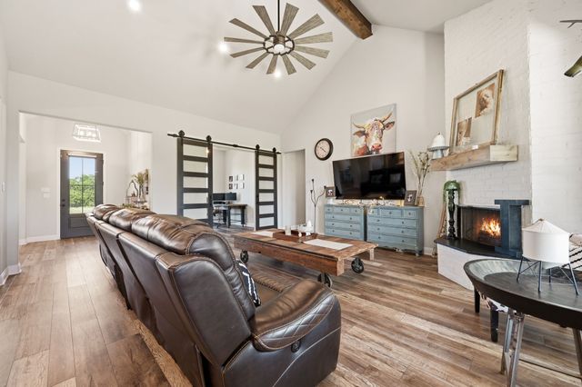103 Old Decatur Road, Decatur, TX 76234
