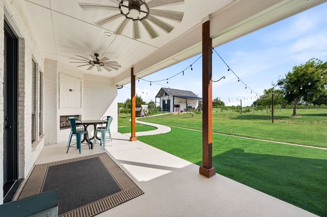 103 Old Decatur Road, Decatur, TX 76234