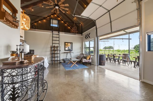 103 Old Decatur Road, Decatur, TX 76234