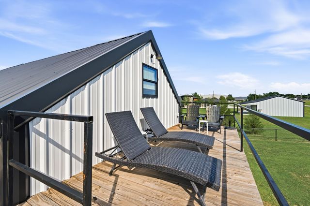 103 Old Decatur Road, Decatur, TX 76234