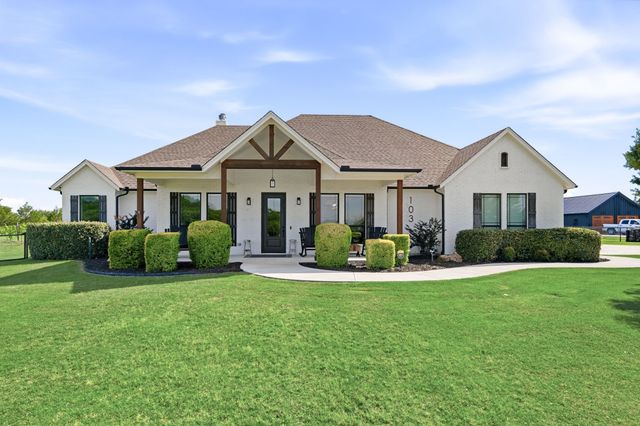 103 Old Decatur Road, Decatur, TX 76234