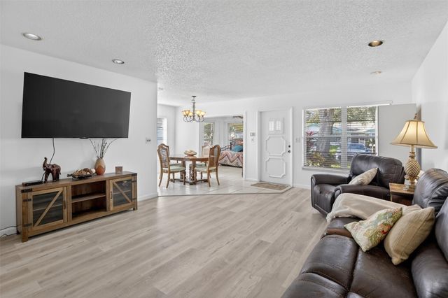 1032 NW 83 Avenue D58, Plantation, FL 33322