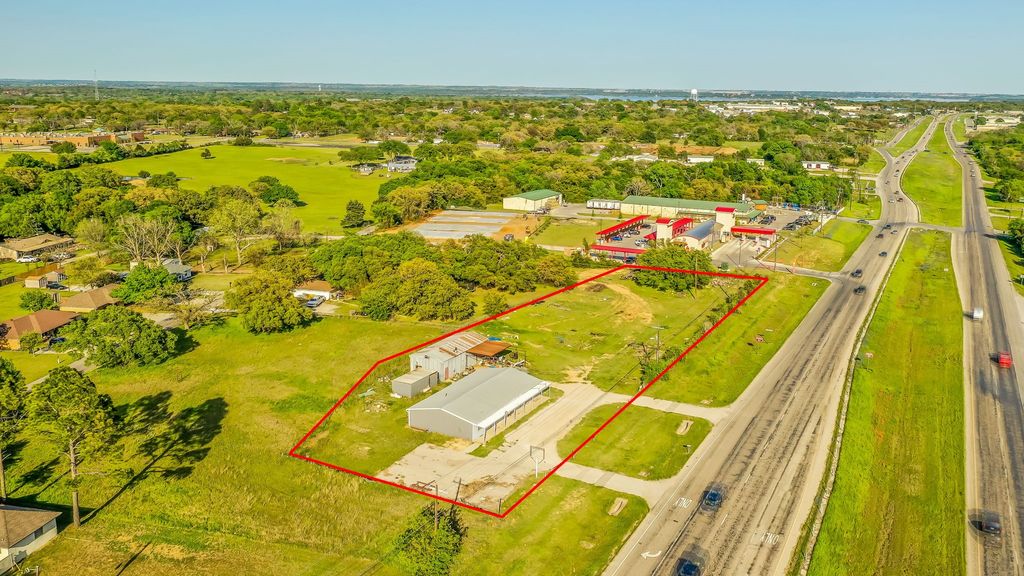 1360 Northwest Parkway, Azle, TX 76020