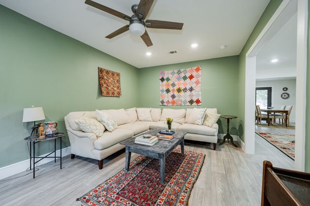 3211 Crest Ridge Drive, Dallas, TX 75228