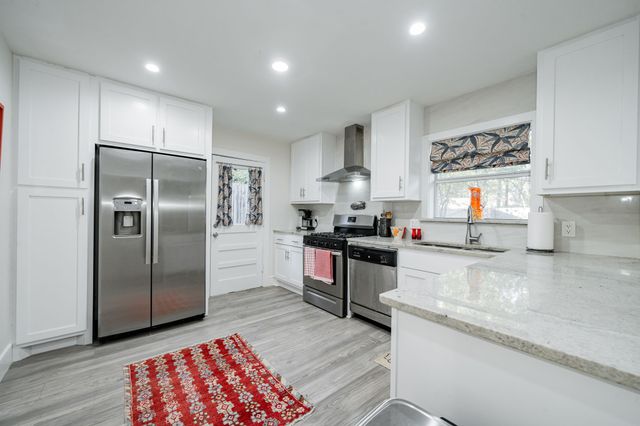 3211 Crest Ridge Drive, Dallas, TX 75228