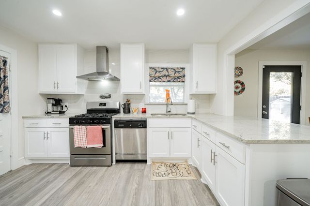 3211 Crest Ridge Drive, Dallas, TX 75228