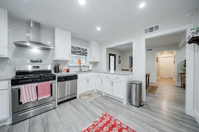 3211 Crest Ridge Drive, Dallas, TX 75228