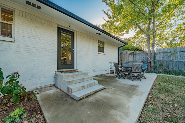 3211 Crest Ridge Drive, Dallas, TX 75228