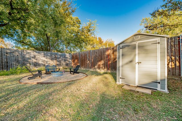 3211 Crest Ridge Drive, Dallas, TX 75228