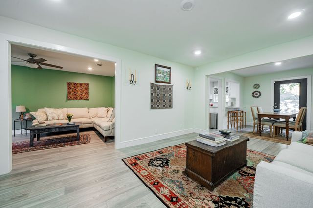 3211 Crest Ridge Drive, Dallas, TX 75228