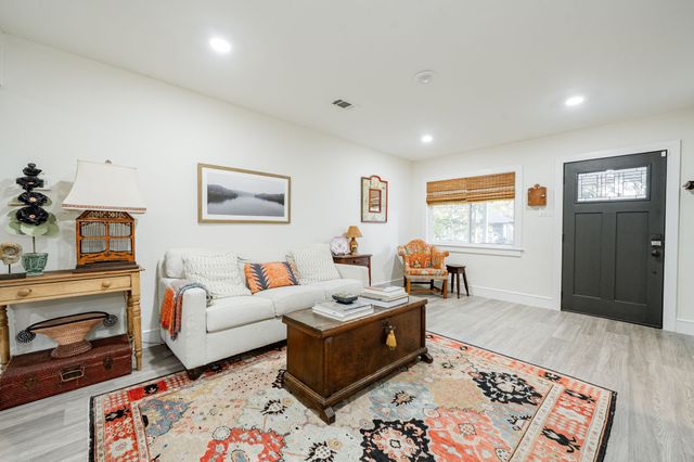 3211 Crest Ridge Drive, Dallas, TX 75228