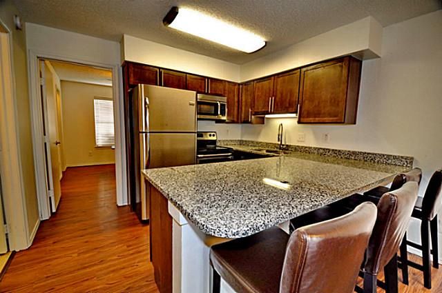 6910 Skillman Street 2011, Dallas, TX 75231