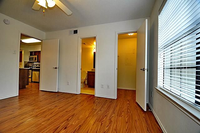 6910 Skillman Street 2011, Dallas, TX 75231