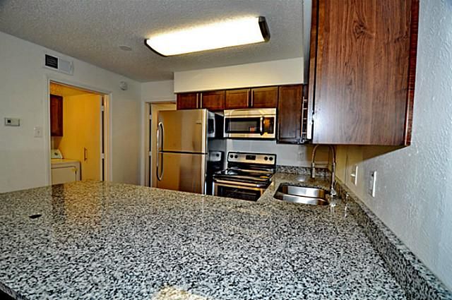 6910 Skillman Street 2011, Dallas, TX 75231