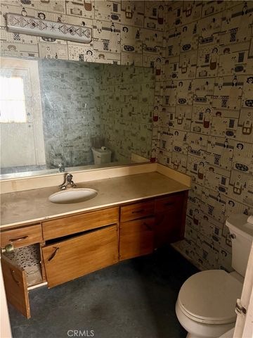 5232 La Luna, La Palma, CA 90623