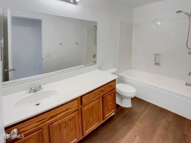 11535 W SCHLEIFER Drive, Youngtown, AZ 85363