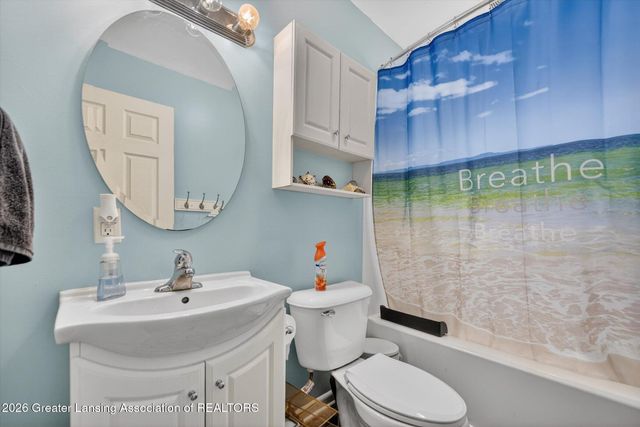 3320 Ronald Street, Lansing, MI 48911