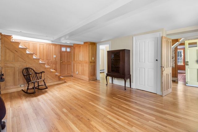 16 Elm Street, Ipswich, MA 01938