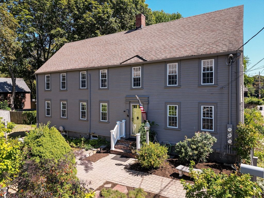 16 Elm Street, Ipswich, MA 01938