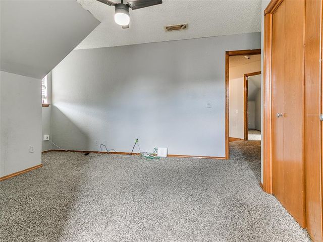 912 N Avery Drive, Moore, OK 73160
