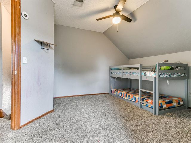 912 N Avery Drive, Moore, OK 73160