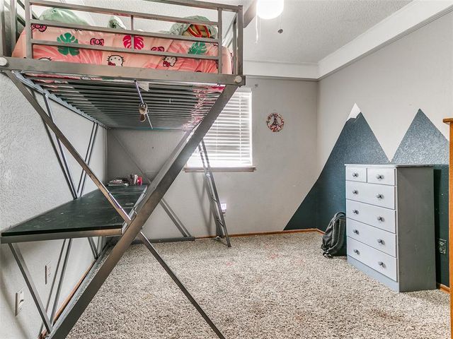 912 N Avery Drive, Moore, OK 73160