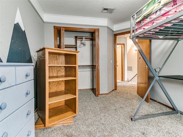 912 N Avery Drive, Moore, OK 73160
