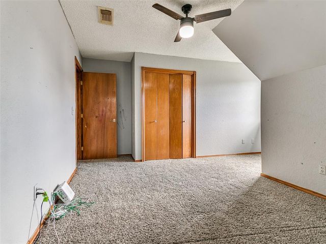 912 N Avery Drive, Moore, OK 73160