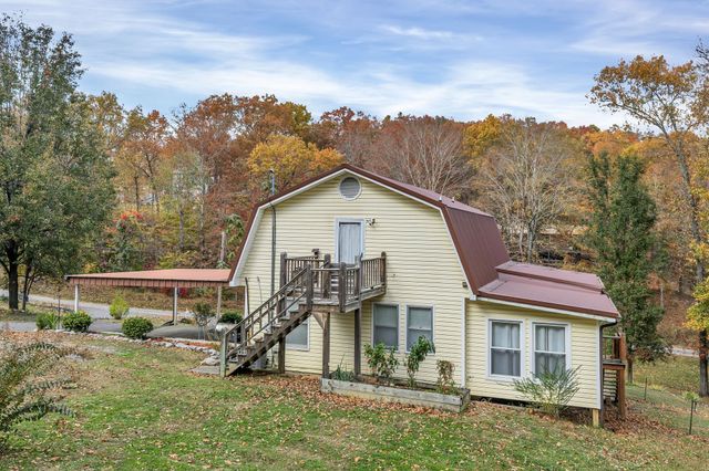 85 Lakeview Ln, Stewart, TN 37175