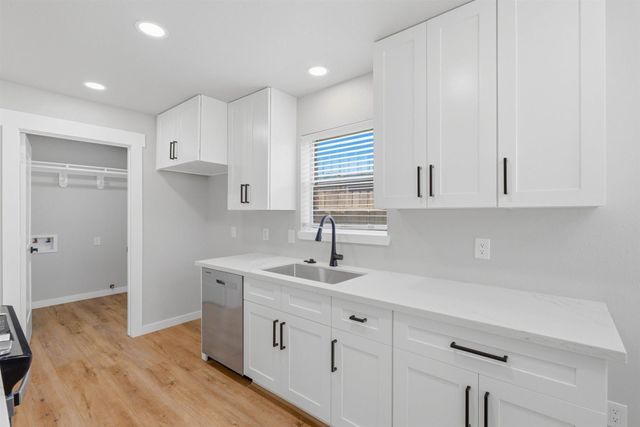 447 Castlebar Court, Houston, TX 77015