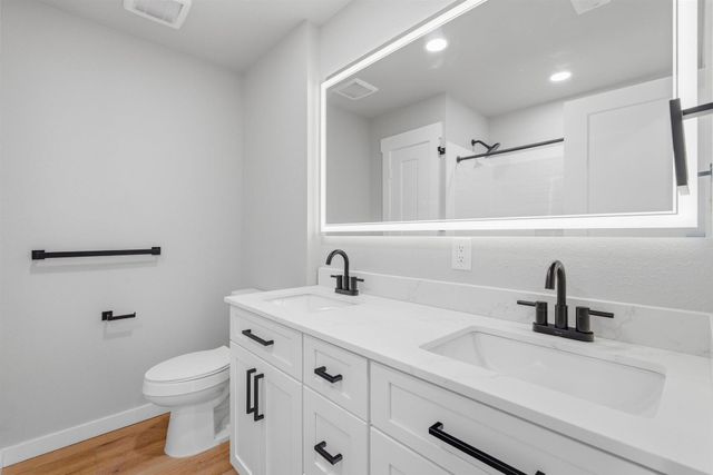 447 Castlebar Court, Houston, TX 77015